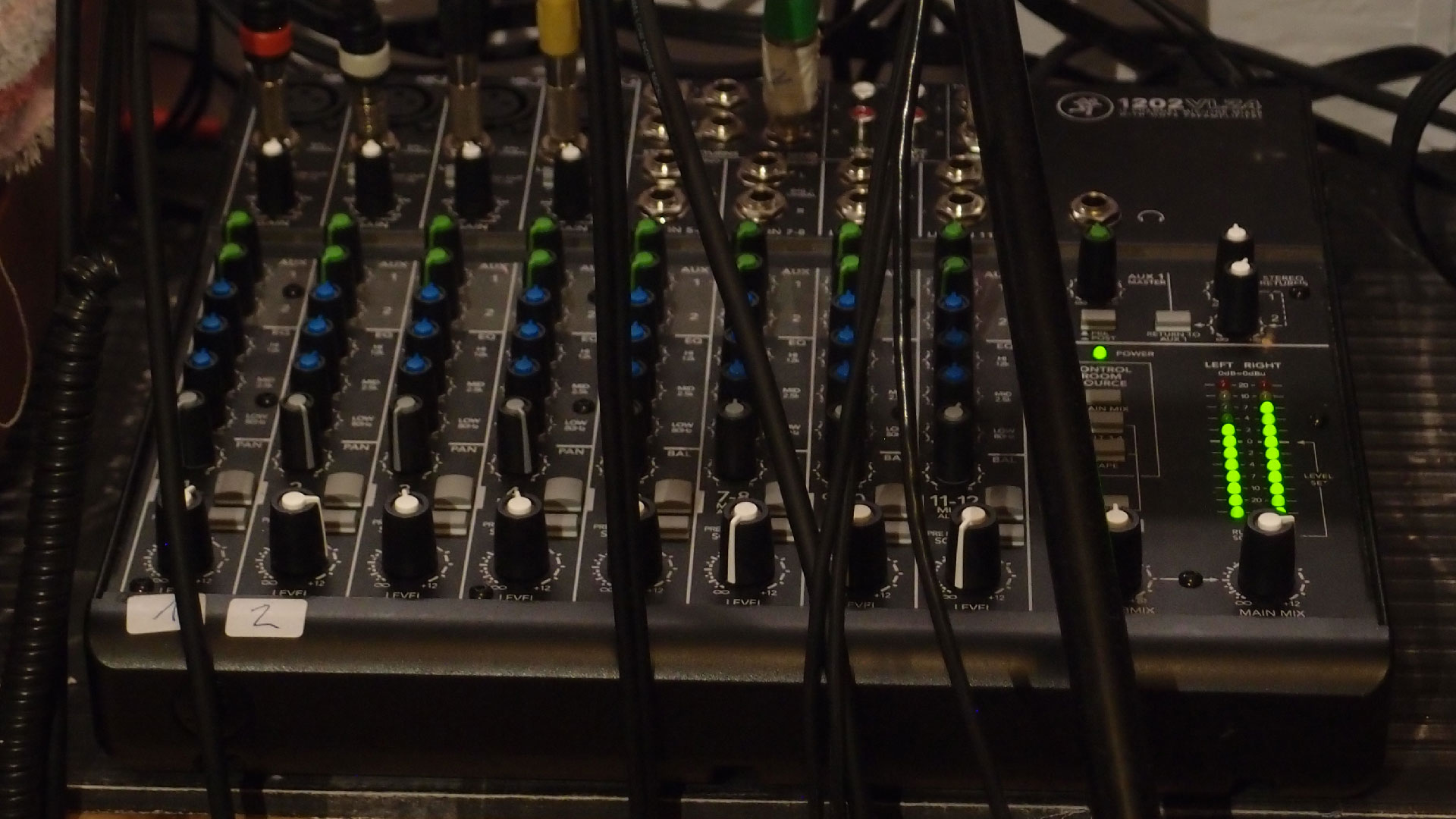 2024-03-05 abspielen Ame Zek's 'Unfinished sense of time' 2 (Tape Mix und Tape Echo Mix 2) (Tape 9)